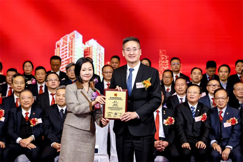 09.webp.jpg 09.webp.jpg